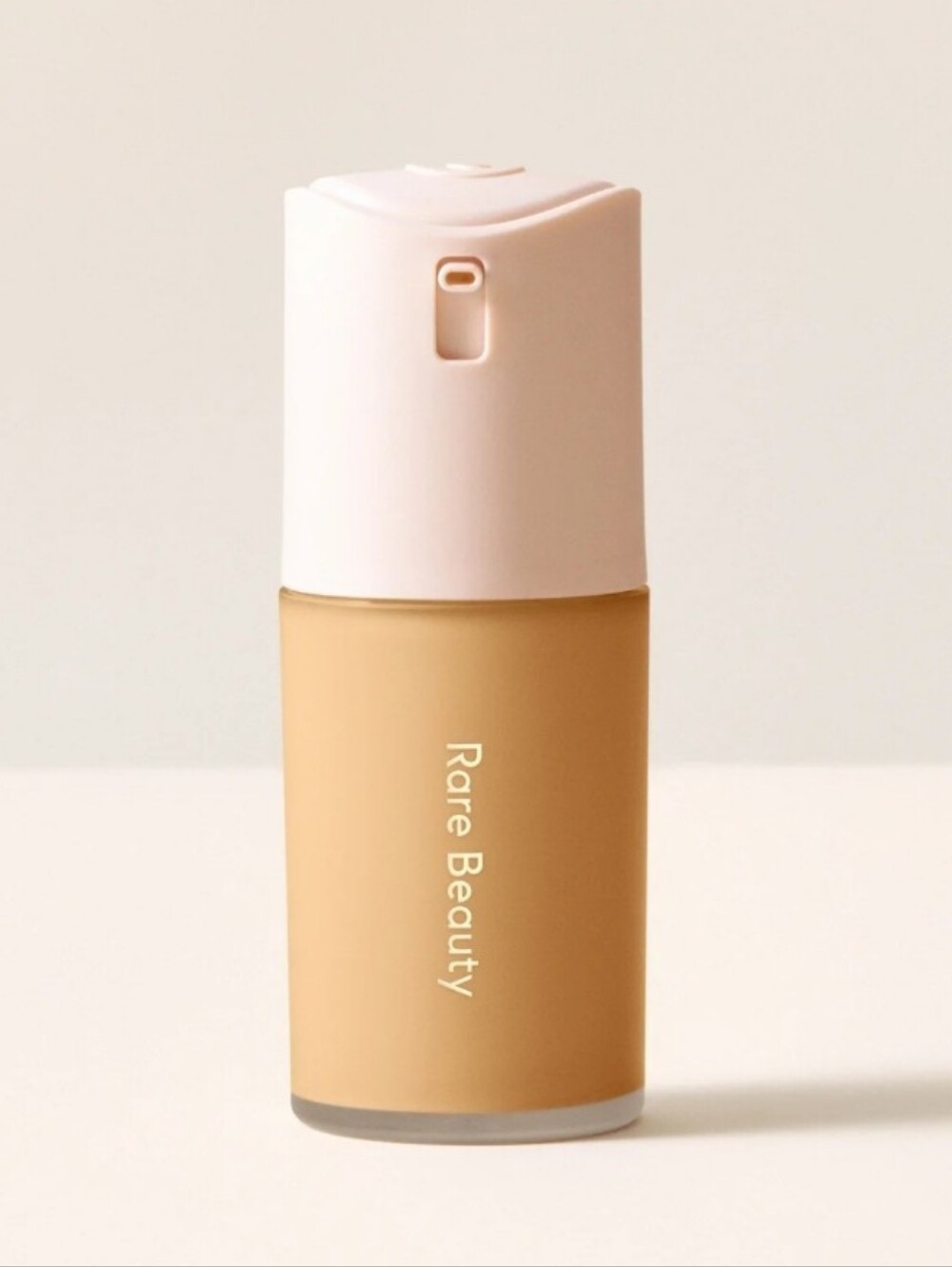Rare Beauty True To Thyself Natural Matte Longwear Foundation in 19 L/M W